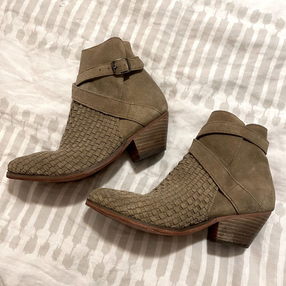 Free People NWOT Booties